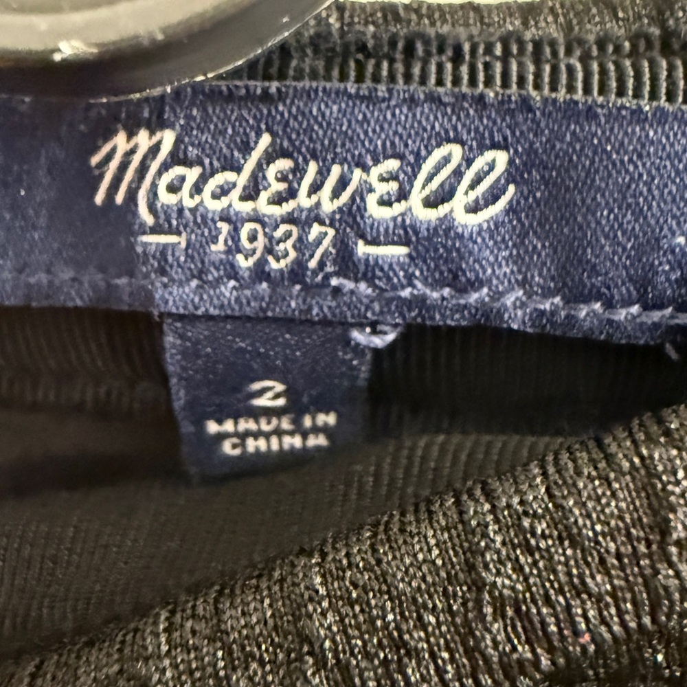 Madewell Textured A-Line Mini Skirt in Black - Size 2 - Picture 3 of 10